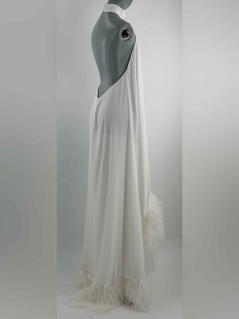 🆕 BRONX & BANCO 🧿 NWOT Madeline Halterneck Feathered Gown, White - Sz XS US 2 - Picture 9 of 14